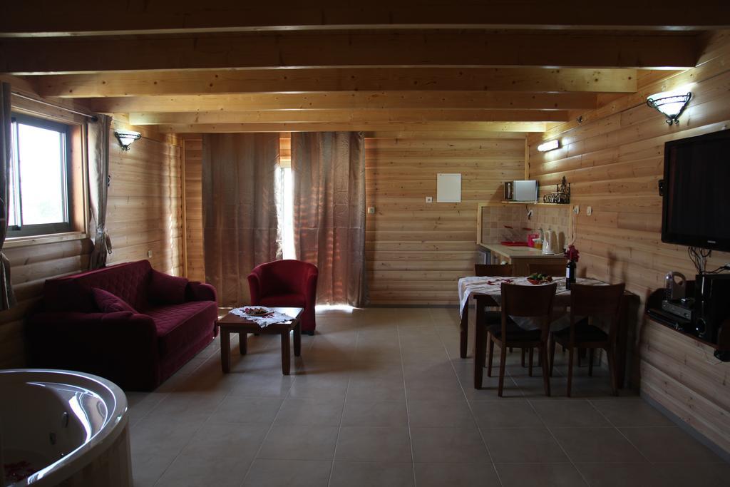 Be-Taam Ahava Suites Bruchim Qela' Alon ภายนอก รูปภาพ